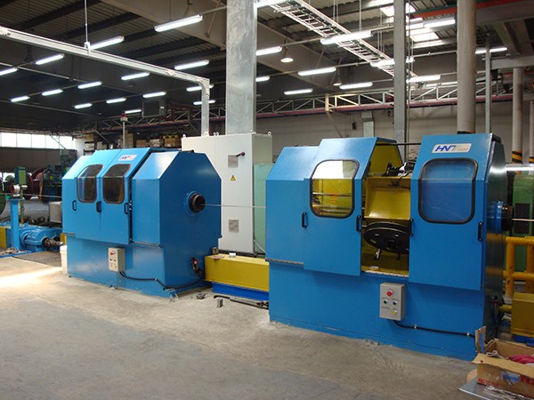 Shrink wrap machine